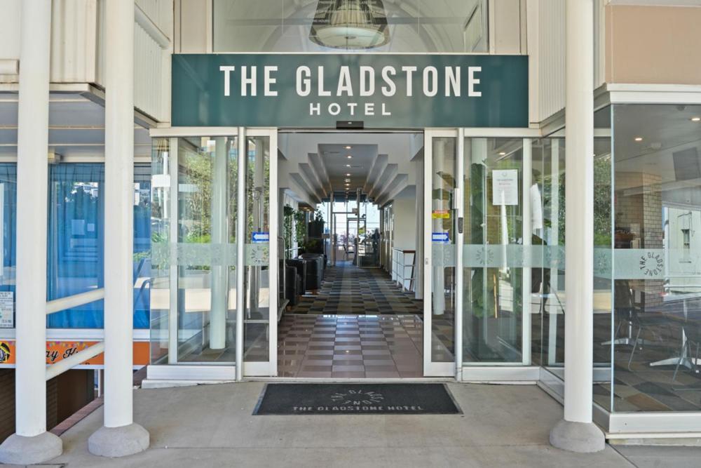 The Gladstone Hotel Exterior photo